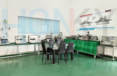 จีน Foshan Xiong Qi Intelligent Technology Co., Ltd. โรงงาน