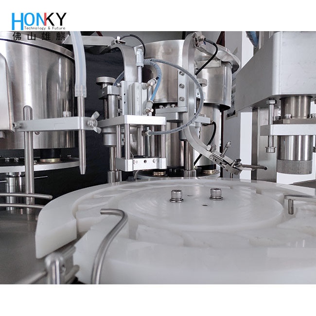 เครื่องบรรจุของเหลวขวดขนาด 10 มล. 25BPM สำหรับการผลิตของเหลวยาชุดเล็ก