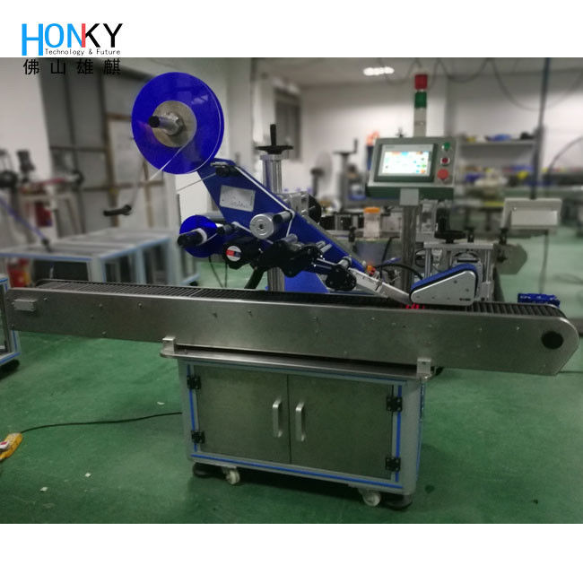 เครื่องติดป้ายท่ออัตโนมัติ 2000BPH ด้วย Siemens PLC และมาตรฐาน GMP สําหรับอุตสาหกรรมยาและเครื่องสําอาง